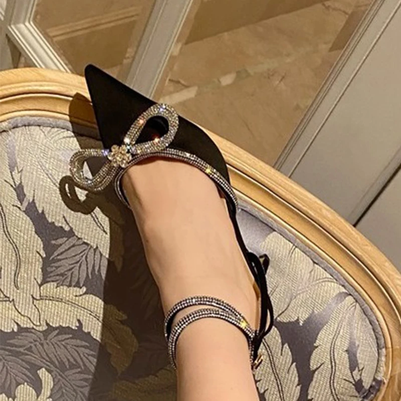 

Женские туфли-лодочки из натуральной кожи, на высоком каблуке