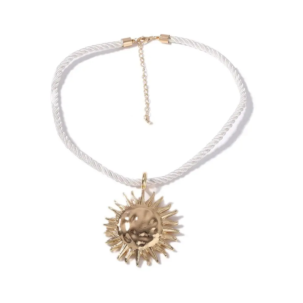 Bohemian Sunflower Pendant Necklace Light Luxury Beach Vacation Style Earrings Fashion Exaggerated Collarbone Chain