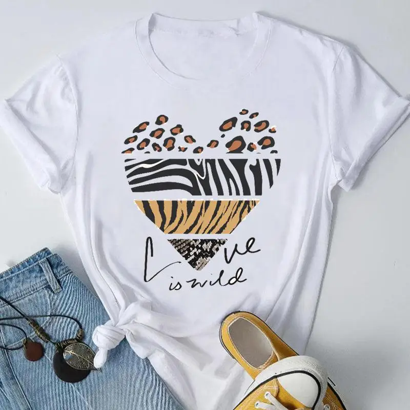 

Женская футболка с леопардовым принтом, с коротким рукавом и надписью