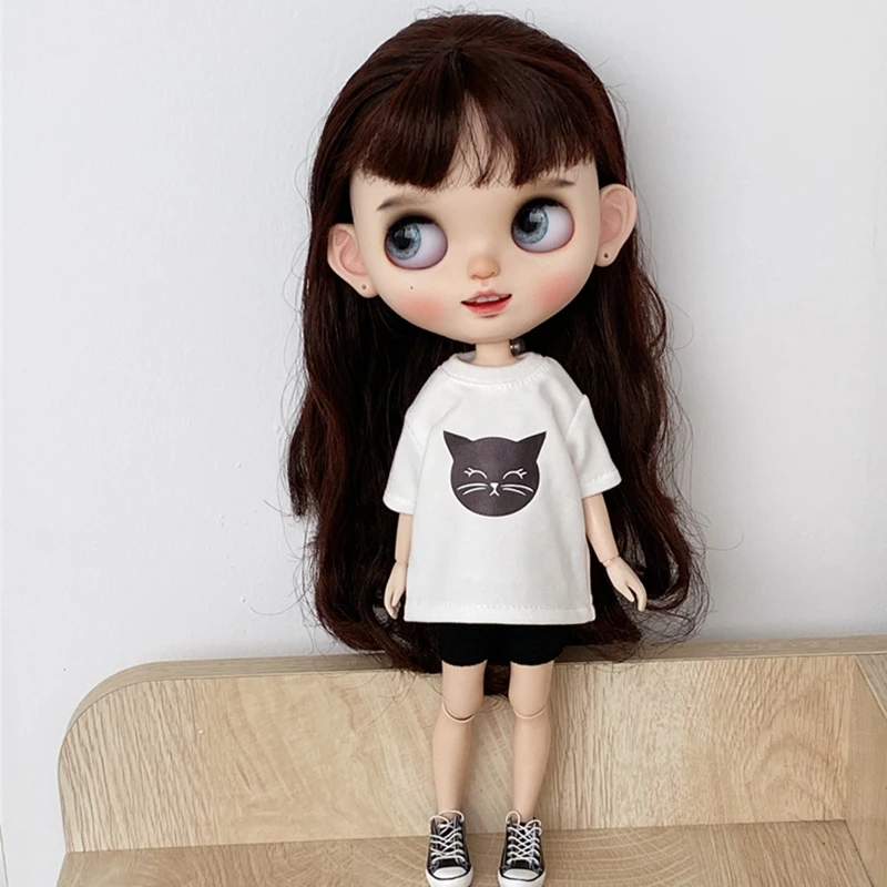 Cute Cat White T-shirt And Black Shorts Suit For Blythe Barb