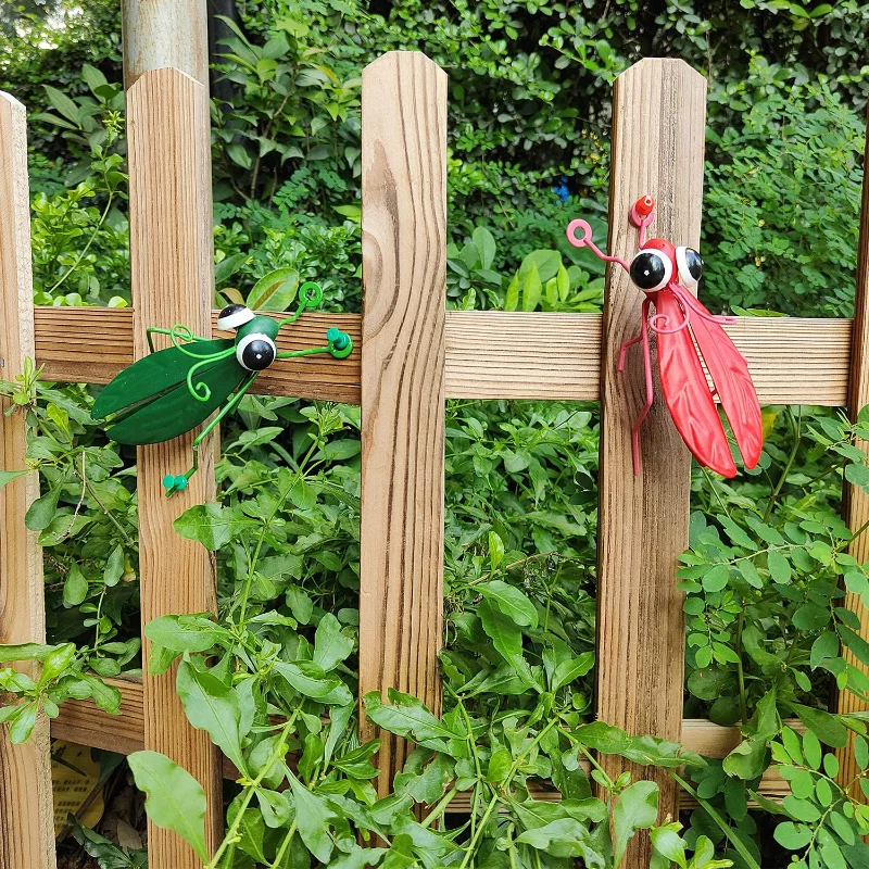

1 Pc Colorful Cute Garden Art Metal Sculpture Locust Grasshopper Ornament Outdoor Wall Art Garden Statues