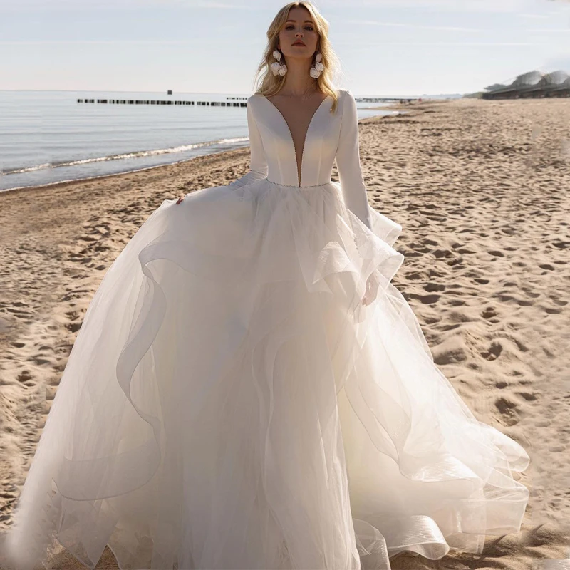 

Свадебное платье-трапеция из фатина с V-образным вырезом и длинным рукавом