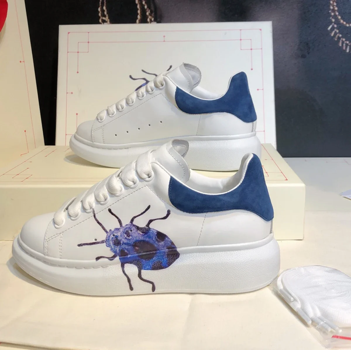 

Top High Quality AM Womens Trendy Casual Shoes 34-46 Luxury Mens Real Leather Unisex Sneakers Designr Couples Tide Shoes YN0612