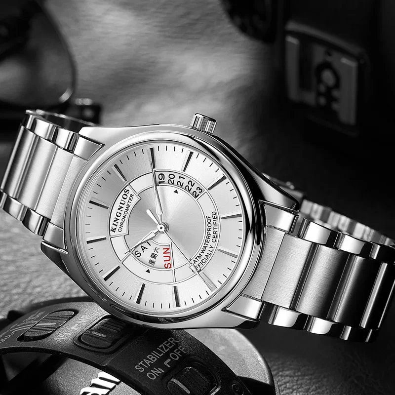 Подлинные модные водонепроницаемые немеханические часы KINGNUOS с двойным