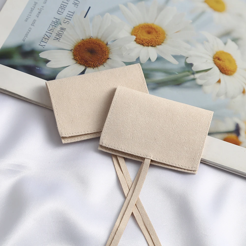Storange Packaging Pouch Wholesale Beige Microfiber Jewelry Ring Earrings Suede Envelope Bag with Rope Wedding Gift Party