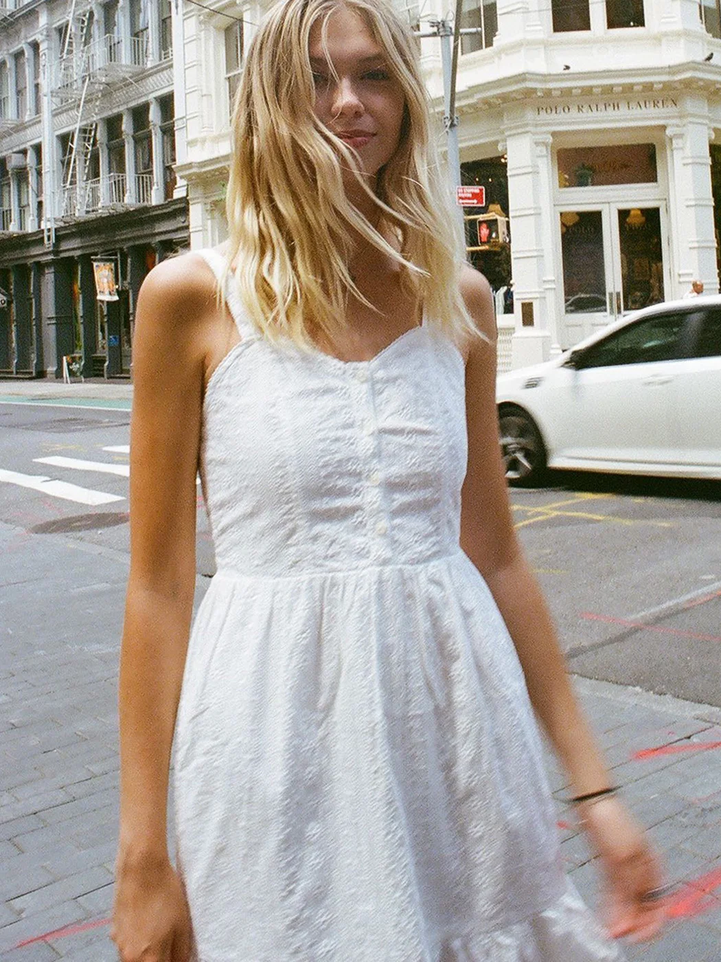 

Vintage Floral Embroidery Dress Women Sexy Sleeveless White Cotton Mini Dresses Female Summer Chic Boho Camis Vestidos 2022