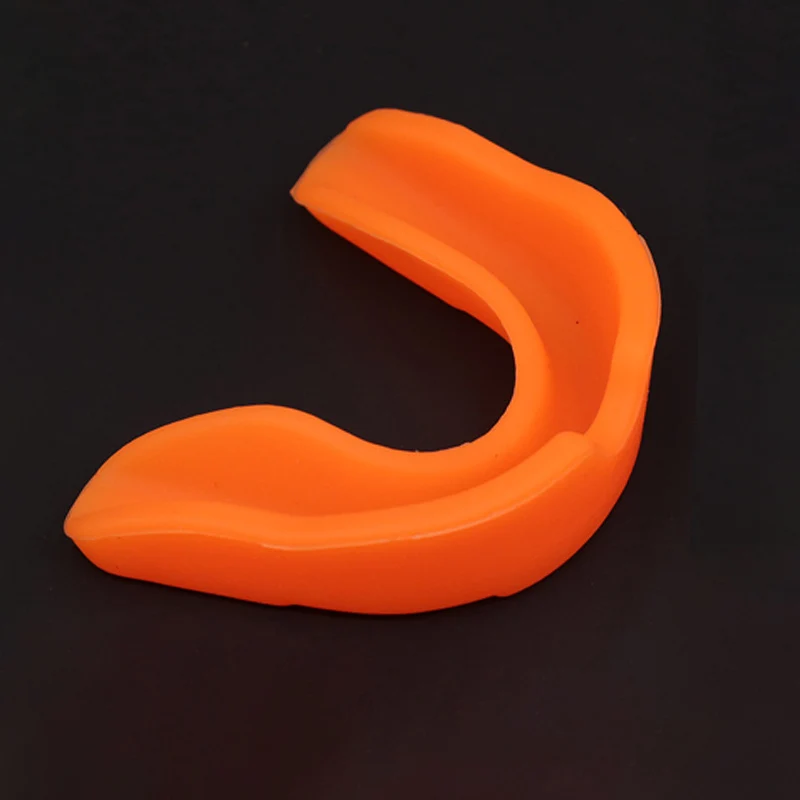 

1 Pack Teeth Protection Silicone Protector Night Tray for Molars Whitening Boxing Protection Free Shape