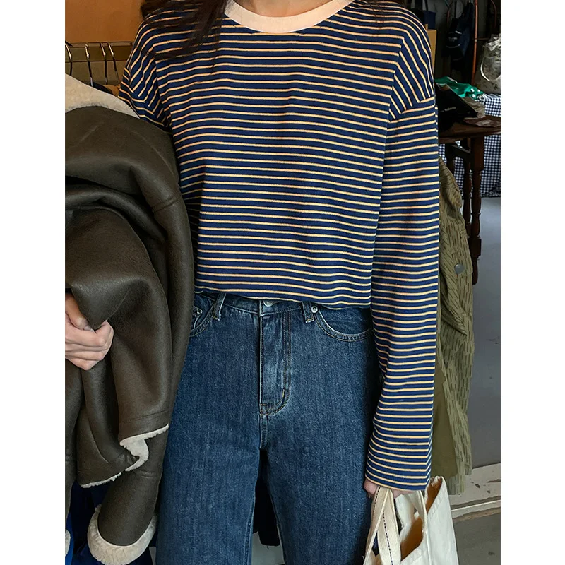 

FOR T1502133326 December 12th 10:00 Sales thin stripe wild round collar loose soft long sleeve T-shirt