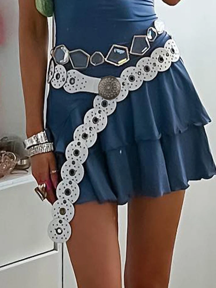 

Grunge Punk Rivet Metal Buckle Hollow Out PU Leather Belts Y2K Adjustable Vintage Women Belts Chic Accessories Streetwear