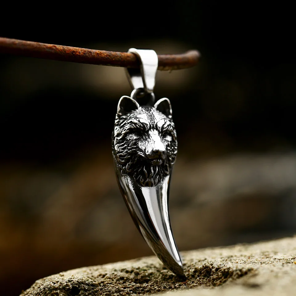 

Vintage Men's Stainless Steel Viking Wolf Head Pendant Necklace Gothic Punk Beast Tooth Necklace Retro Totem Amulet Jewelry Gift