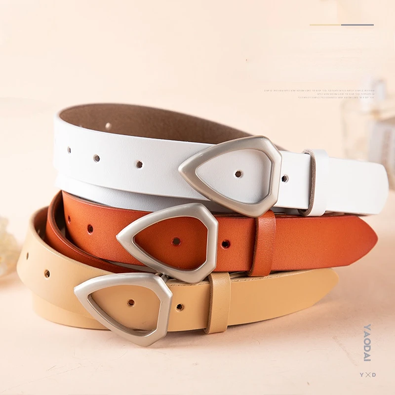 Online Popular Triangle Buckle Belt Versatile Women's Belt Leather Heart-shaped Buckle Designer Luxury Belt