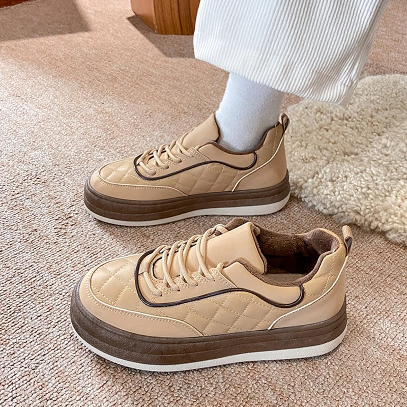 

Женские кроссовки из ПУ кожи, на толстой подошве