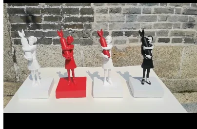 

Luxurious 32CM White/ Red Modern Art New Bomb Hugger Banksy Bomb Girl Street Art Resin Statue Creative Home Gifts Desktop Decor