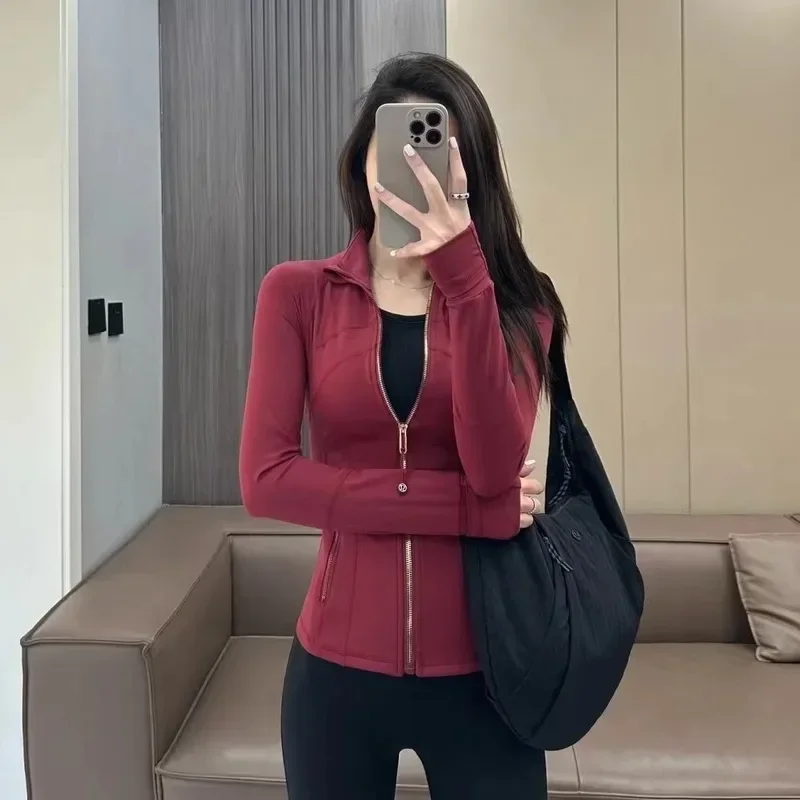 Куртка 2024 одежда для йоги с логотипом длинным рукавом и молнией спортивная