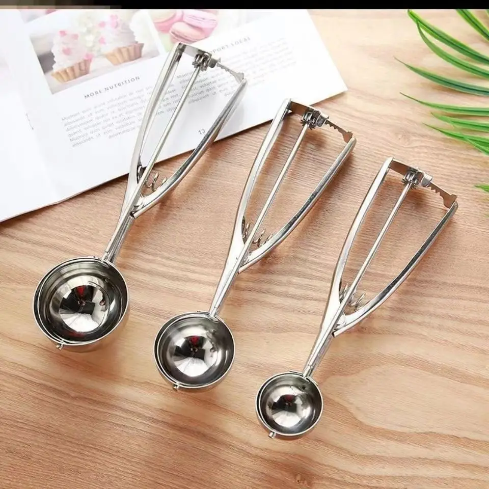 

Ice Cream Scoop Kitchen Tools 3 Size Stainless Steel Spring Handle Mash Potato Watermelon Ball Scoop Home Kitchen Accessories