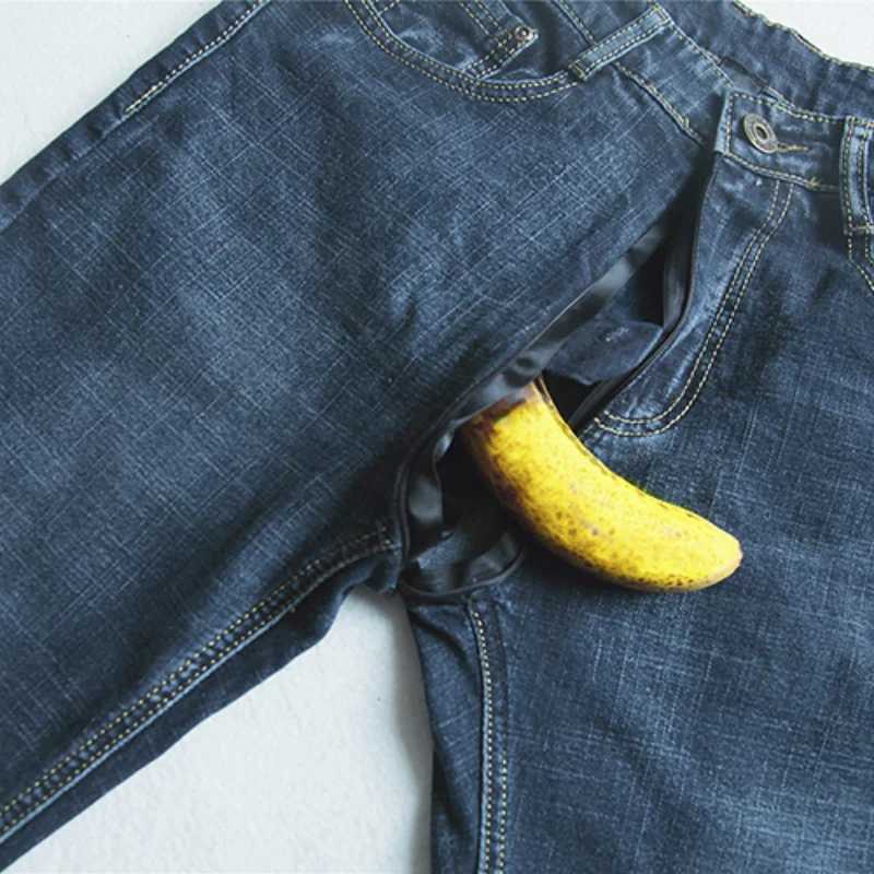 Outdoor Take-off Men's Invisible Full Zipper Open Crotch Jeans Are Convenient To Do Things and Play Wild Artifacts. Couples Date