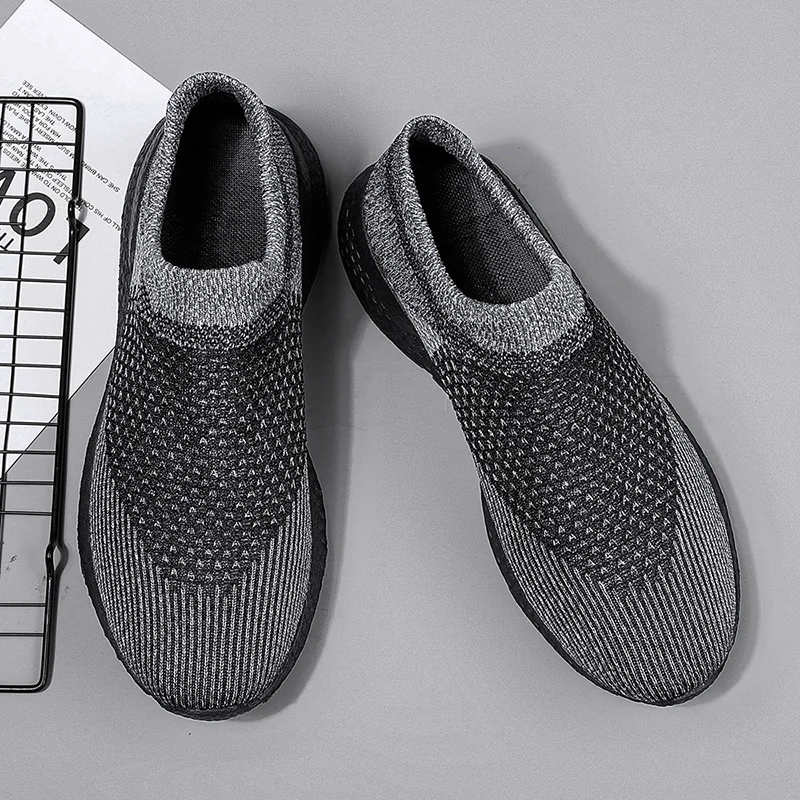 Lightweight Men's Jogging Sneakers 2023 New Hot Sale Cushioning Road Male Running Shoes Adult Breathable Athletic Casual Shoes