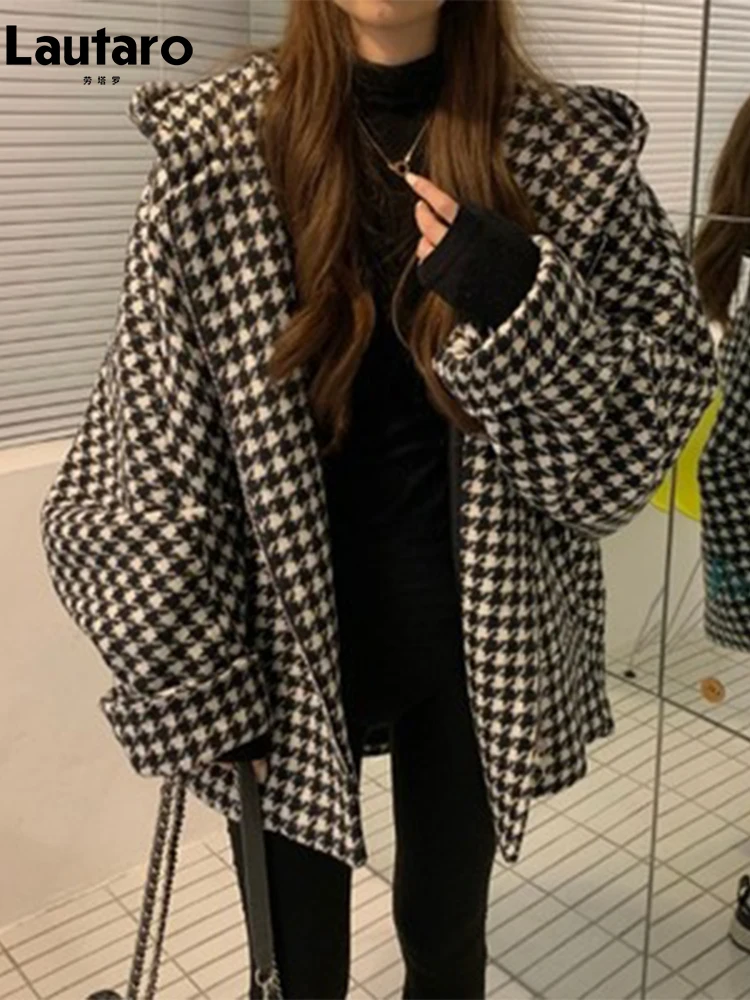 

Lautaro Autumn Oversized Warm Stylish Soft Plaid Woolen Coat Women with Hood Zipper Bat Sleeve Loose Casual Korean Fashion 2022