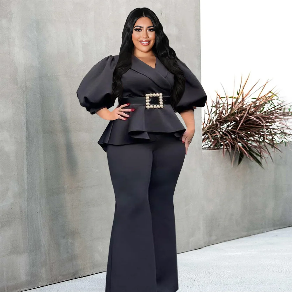 

Женский комплект из двух предметов, топ с рукавами-фонариками и V-образным вырезом и оборками на подоле, брюки-клеш с высокой талией, професс...