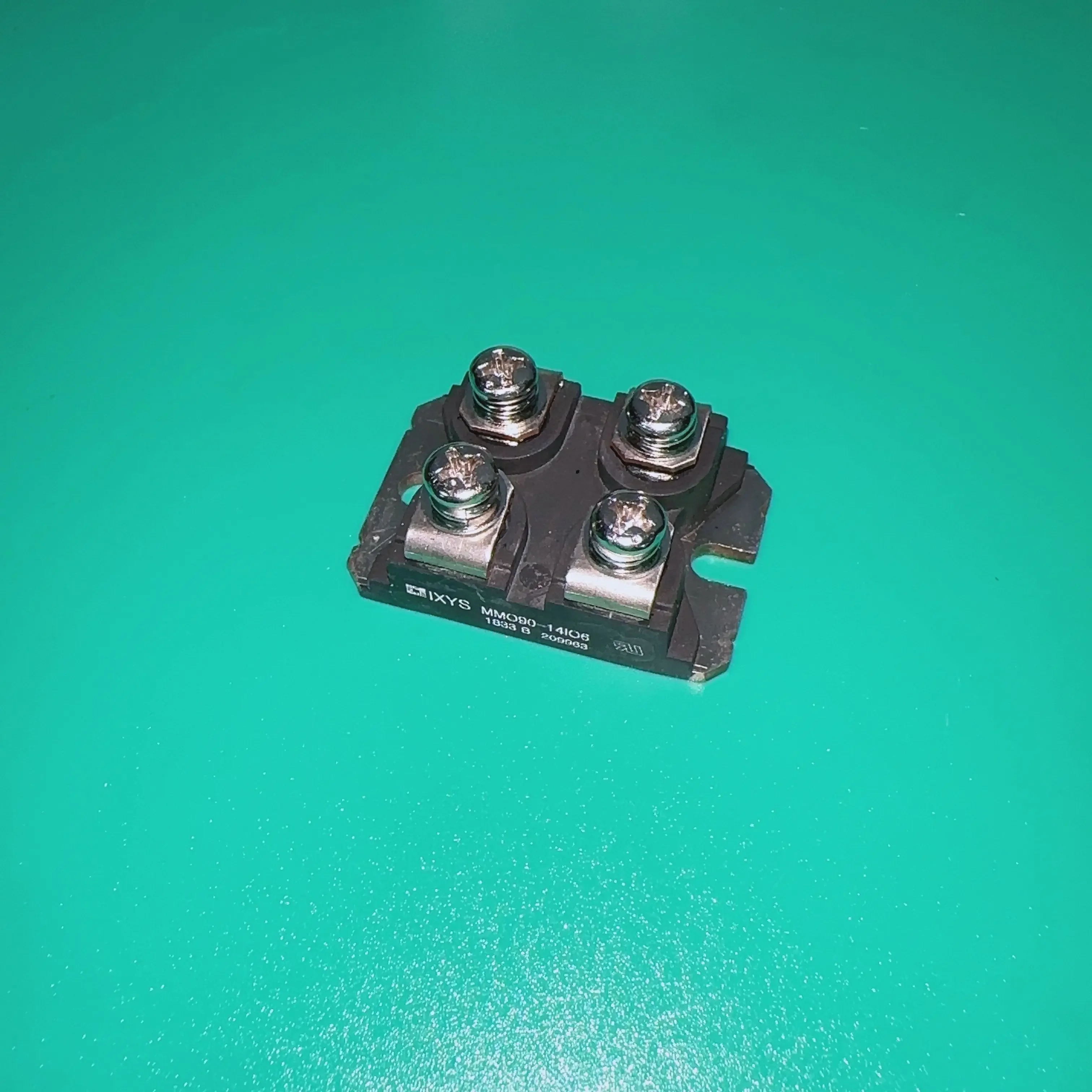 МОДУЛЬ MMO90-14IO6 MMO9014IO6 SCR DUAL CNTRL 1400 В 90 А SOT227B 1 4 КВ MMO90-14I06 MM090-14IO6 MM090-14I06 MMO90-14 IO6 MMO 90-14I