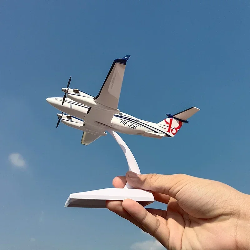 Масштаб 1/75 KingAir350i бизнес-Джет Миниатюрный литой АБС-пластик Инженерная модель