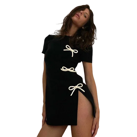 Женское облегающее мини-платье CUTENOVA с съемным поясом и боковым разрезом