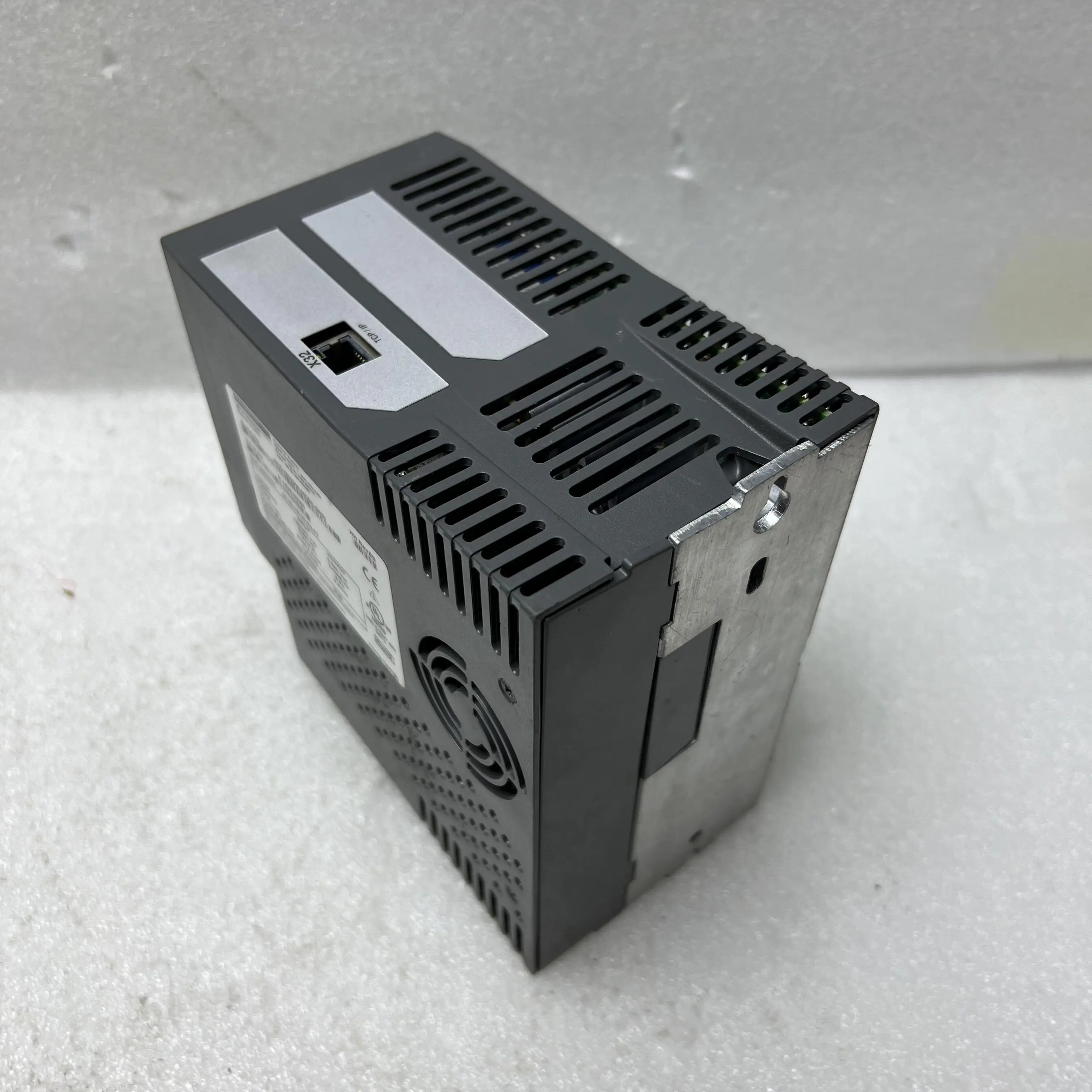 Тест хорошего сервопривода AKD-M00306-MCEC-0000 AKD-P01207-NBEC-0000
