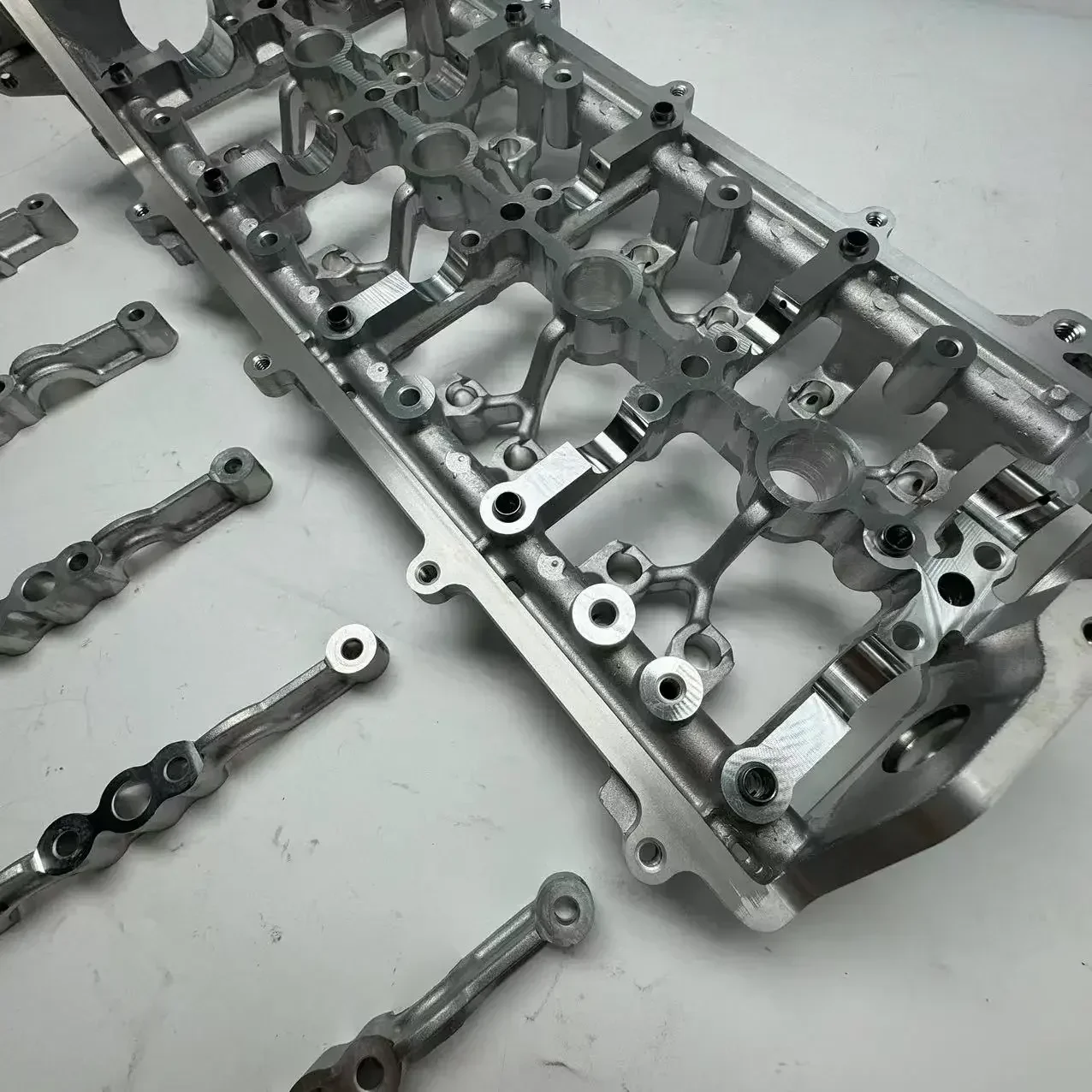 Оригинальные компоненты рамы распределительного вала sаик MAXUS LDV V90 G10 T60 V80 2 0 T