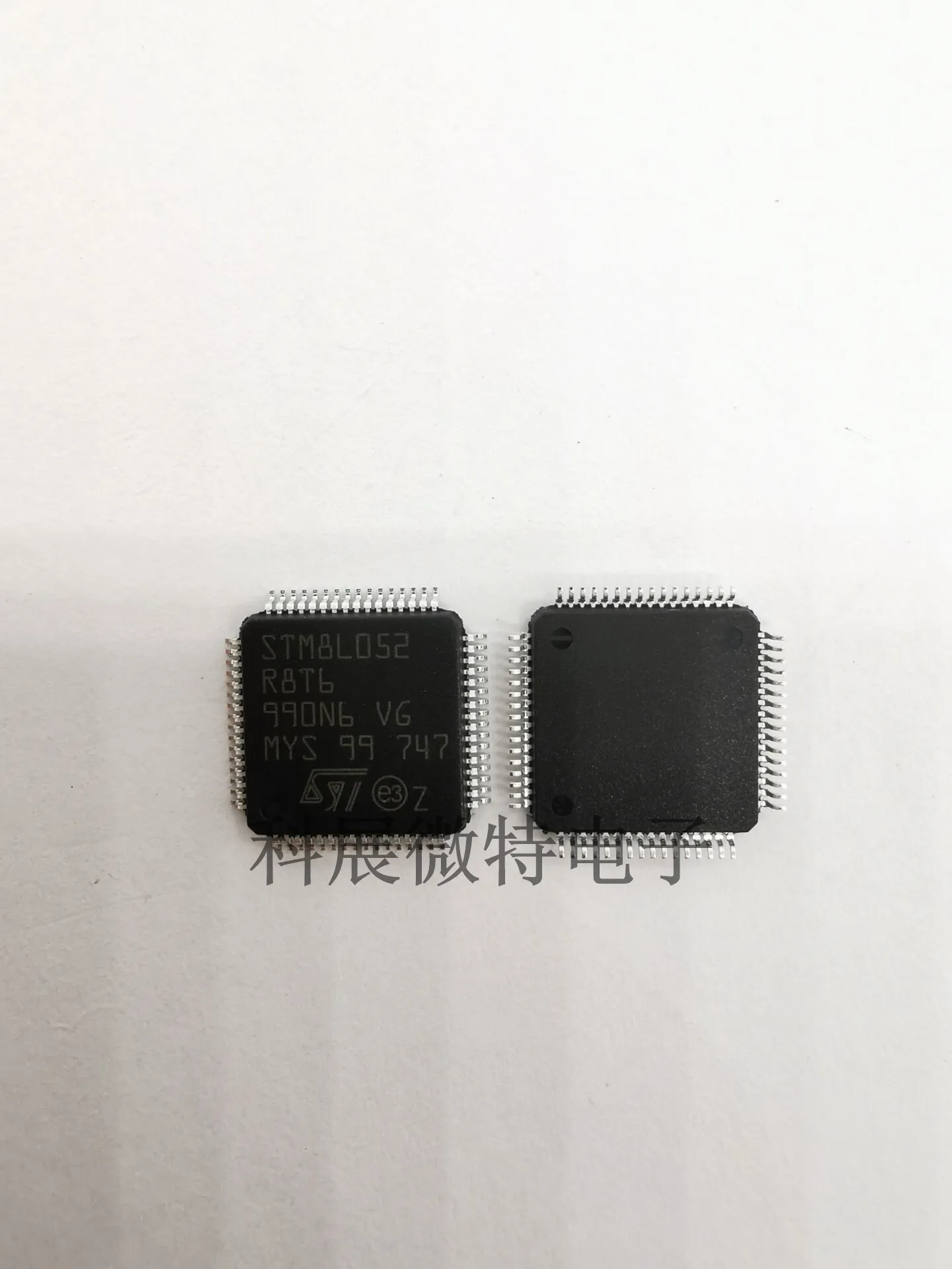 

Оригинальный Новый интегрированный чип STM8L052R8T6 8L052R8T6