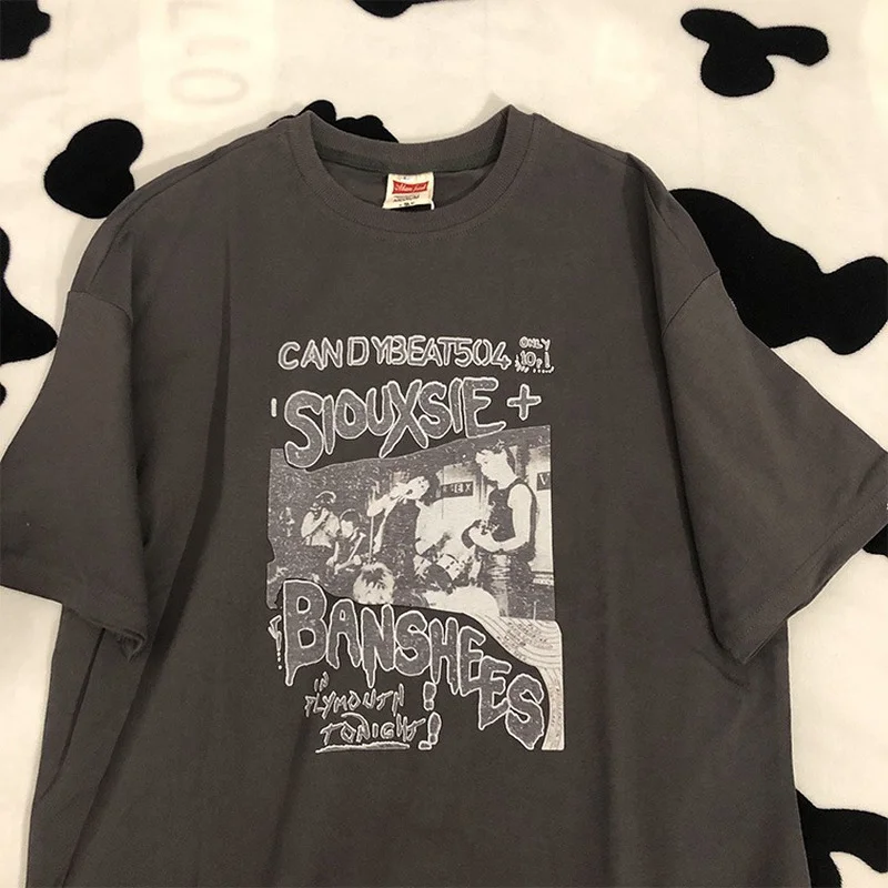 

Женская Винтажная футболка с коротким рукавом, круглым вырезом и принтом персонажа