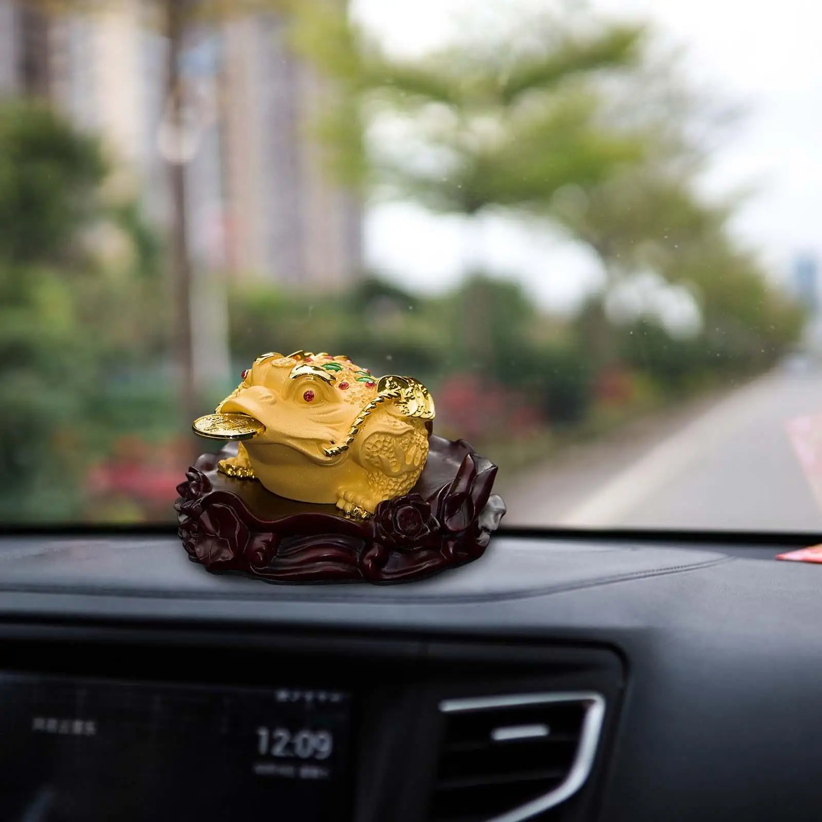 

Oriental Feng Shui Frog Toads Sculpture Ornament Resin Charm Mini Chan Chu for Desktop Office Living Room Home Restaurant