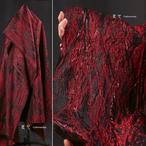 Полиэстер жаккардовая ткань красная 0.5х1.42 м