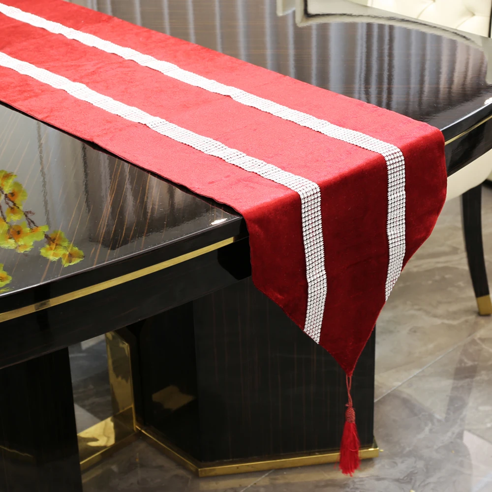 Фиолетовая бархатная настольная дорожка 30x180 см