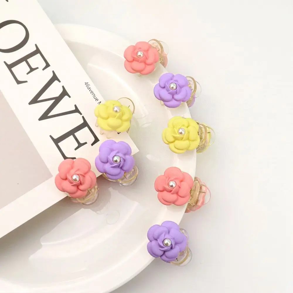 

Заколка для волос из смолы, маленькая Заколка-краб с камелией карамельных цветов, модные милые аксессуары для волос для девочек, весна-лето