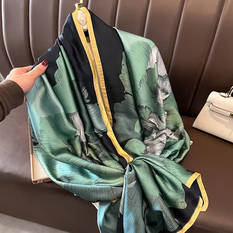 Шелковый шарф |