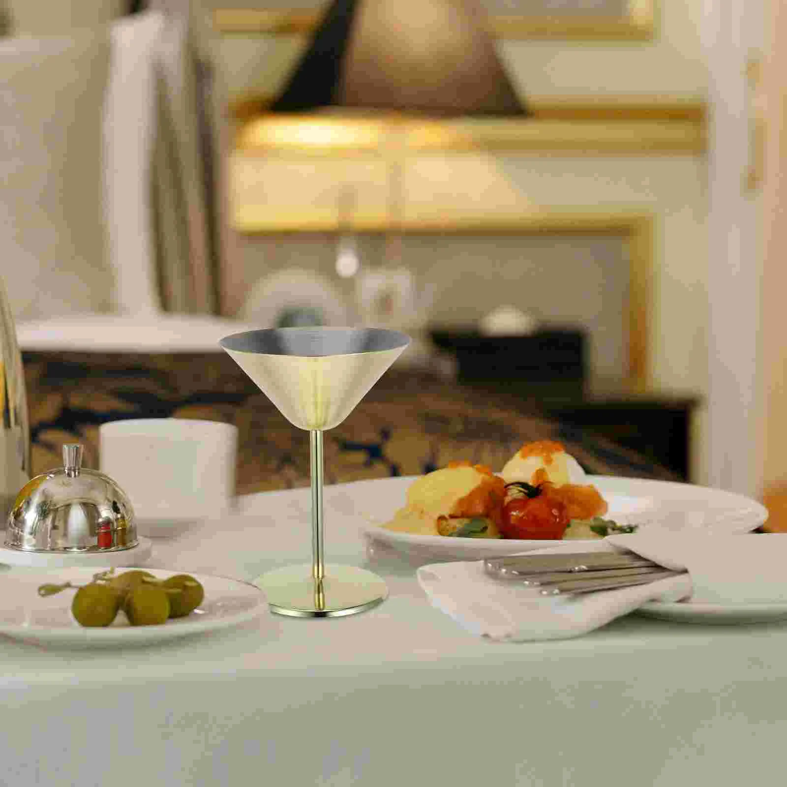 Бокал для коктейлей Бокалы из нержавеющей стали треугольные бокалы красной воды