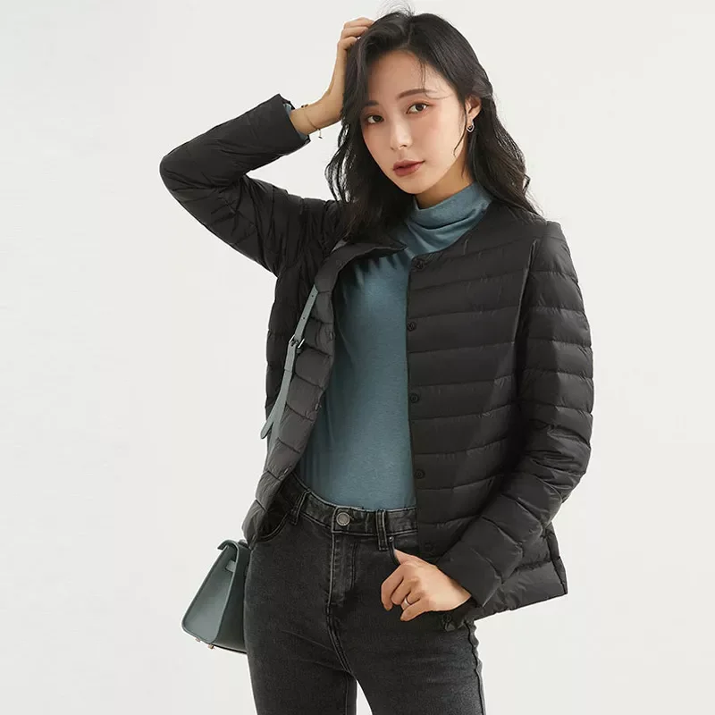 New2022 And Autumn Women Ultralight Thin Down Jacket White Duck Down Jackets Warm Winter Coat Parka Female Portable Outwear