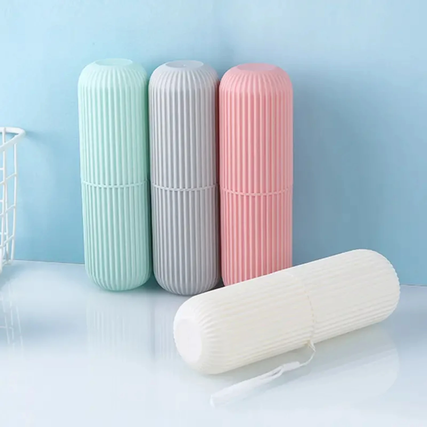 Portable Travel Toothbrush Cup and Case Set for Business Trips Daily Use Convenient Carrier Organizer in Random Color O