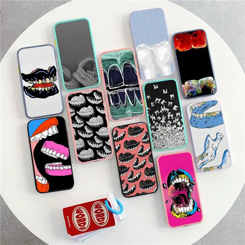 

Dentist Dental Teeth Tooth Doctor Phone Case for iPhone X XR XS 7 8 Plus 11 12 13 pro MAX 13mini Translucent Matte Case
