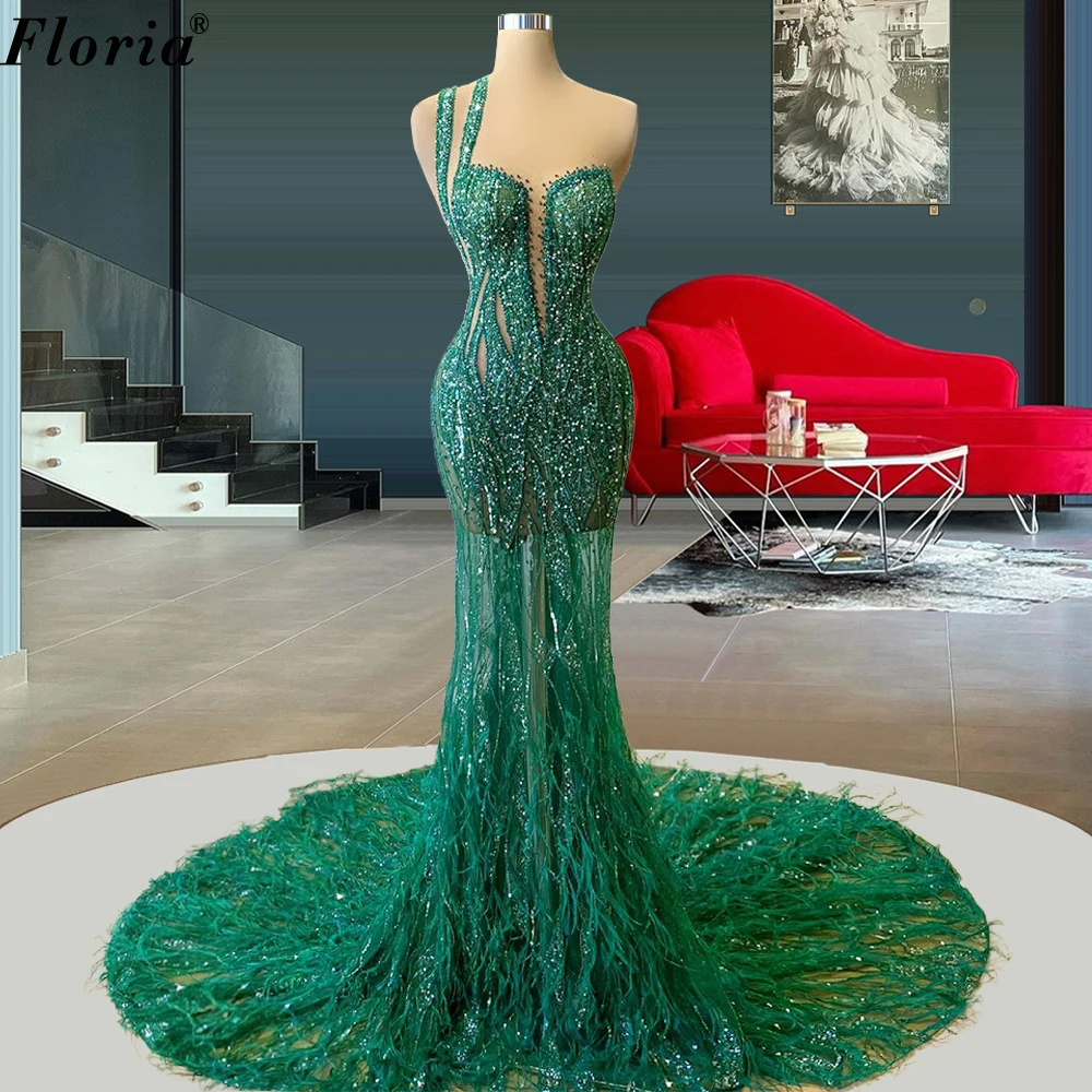 

Green Beaded Celebrity Dresses With Long Train Sleeveless Elegant Special Occasion Dresses For Women Feathers Evening Gowns