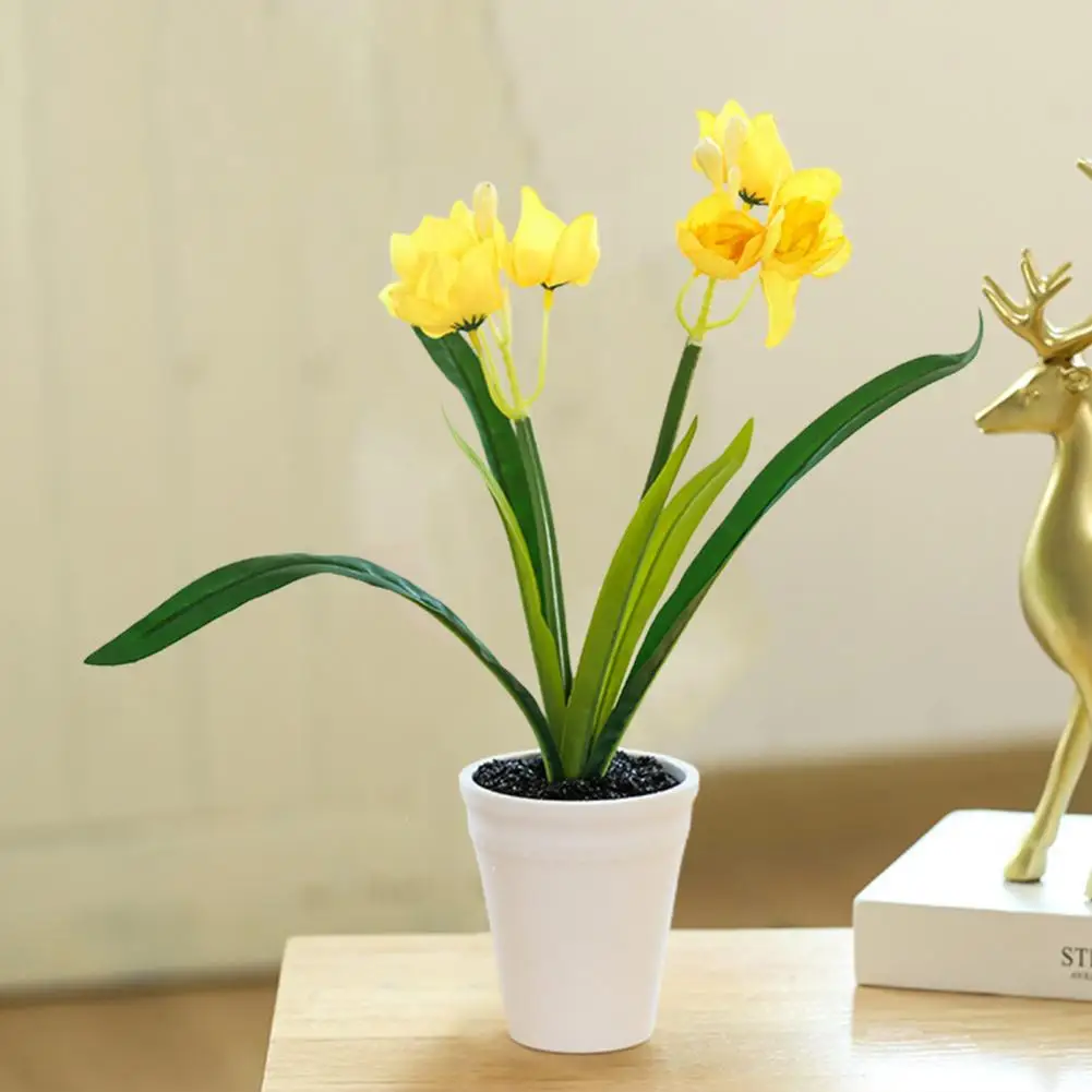 

Pretty Artificial Potted Narcissus Non-withering Vibrant Color Fine Workmanship False Potted Narcissus Office Supplies