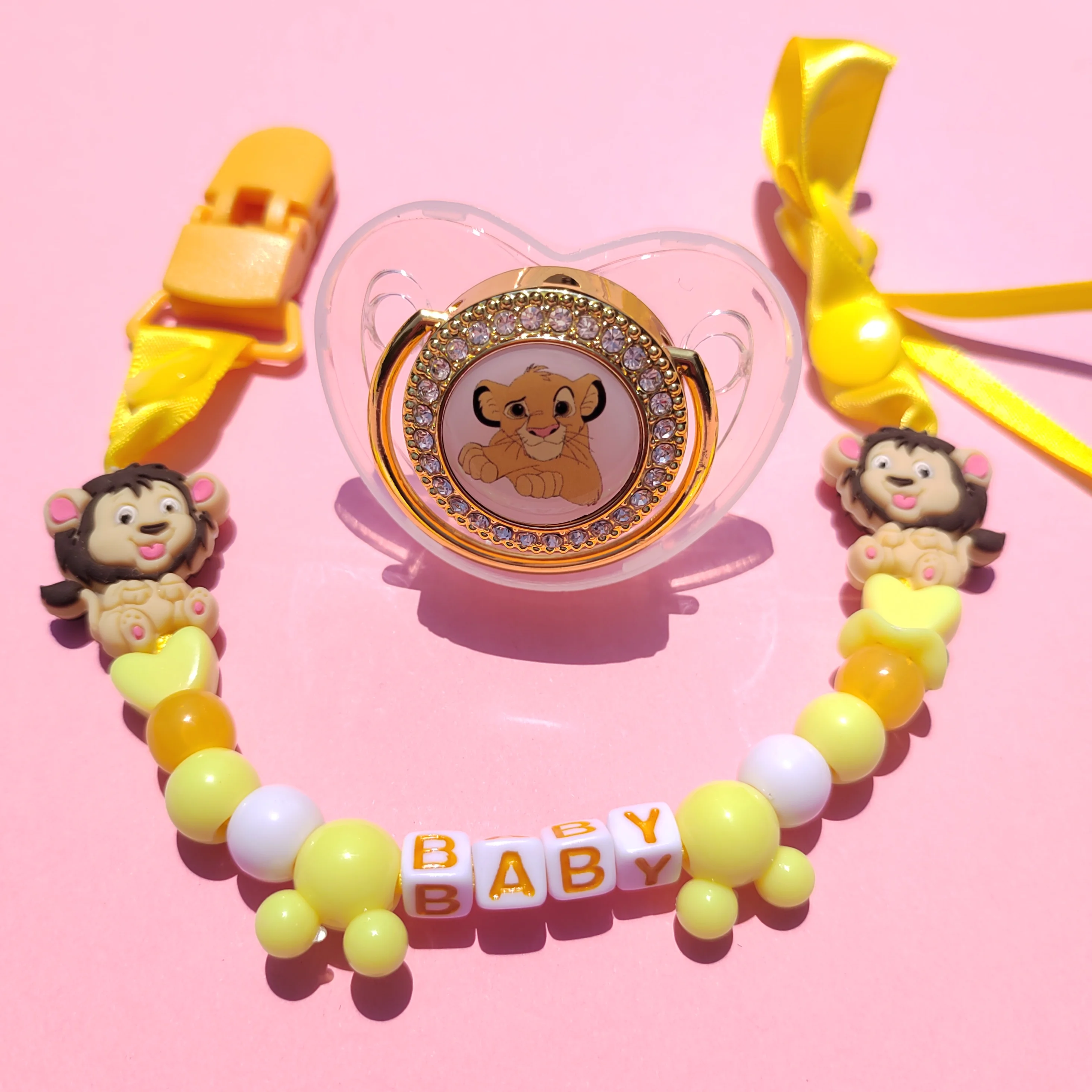 

[ 1 Set ] Yellow Beaded Personalized English Name Clip for Pacifier Disney Movie The Lion King Sibma Theme Baby Pacifiers Chains