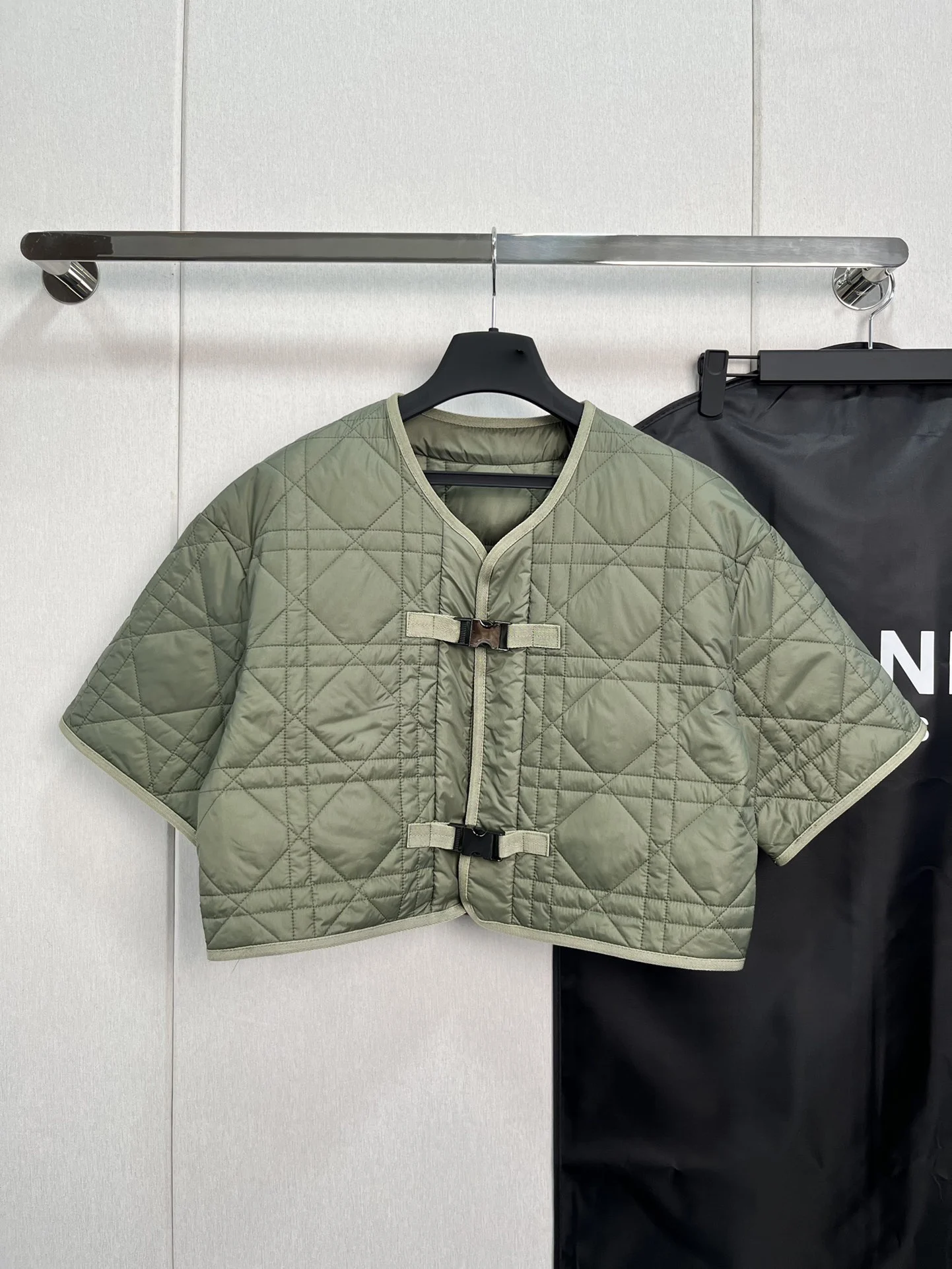 

New quilted cotton shorts jacket, perfect interpretation of modern high-grade temperament goddess7.7