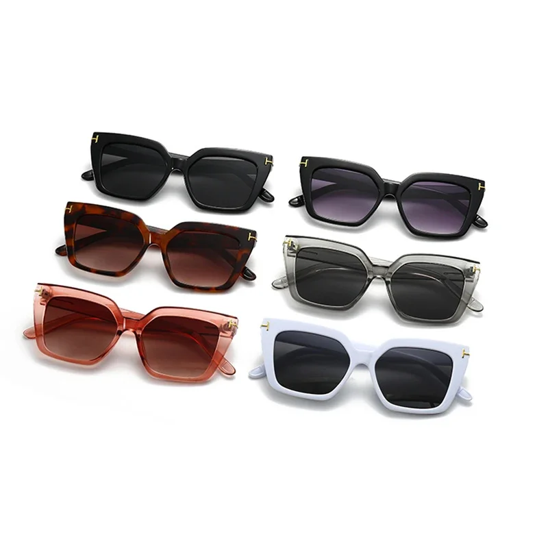 Классические нерегулярные солнцезащитные очки кошачий глаз с заклепками