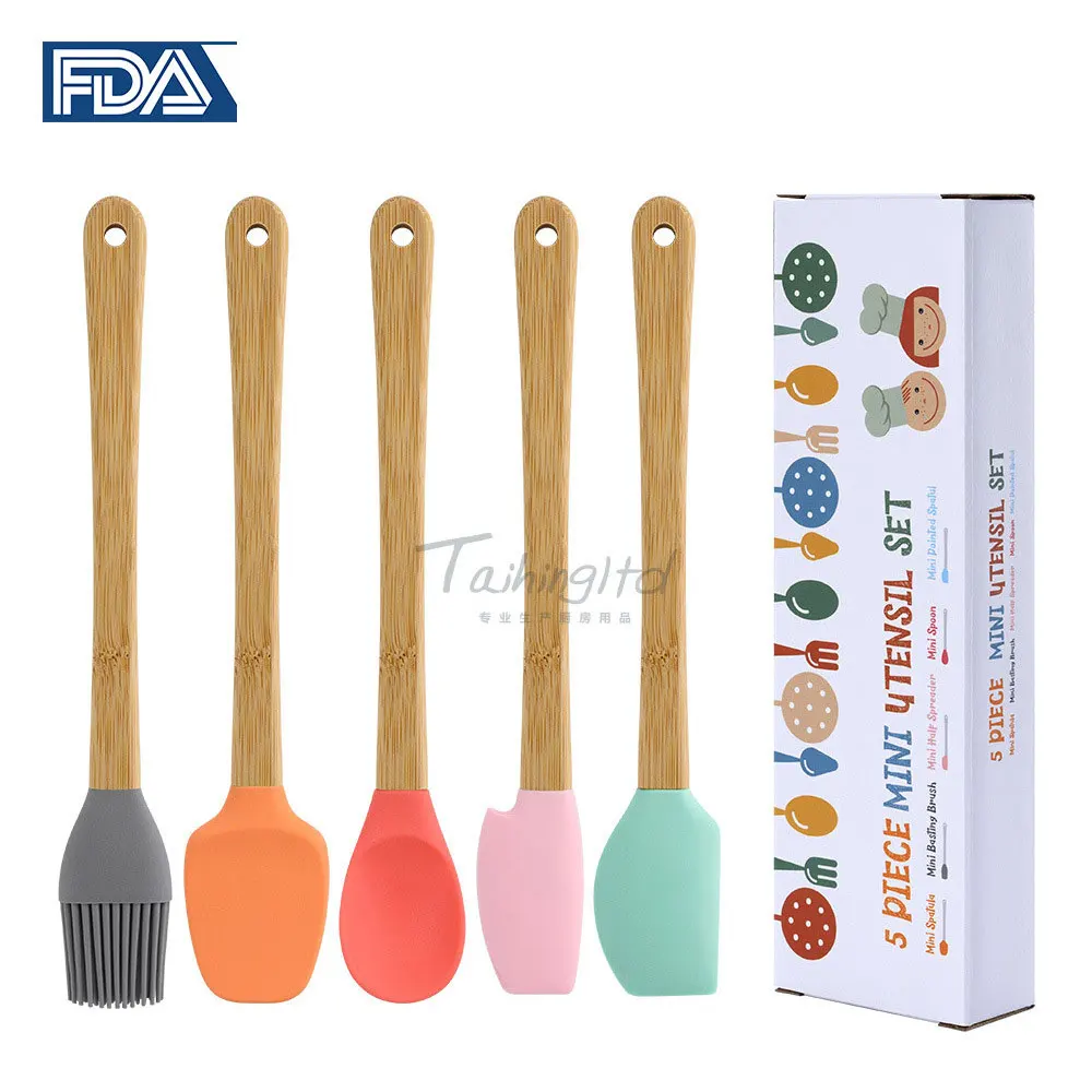 

5pcs Silicone Cookware Set Children Baking Tools Cake Cooking Baking Mini Scraper Brush Kitchen Accessories Utensils Gifts