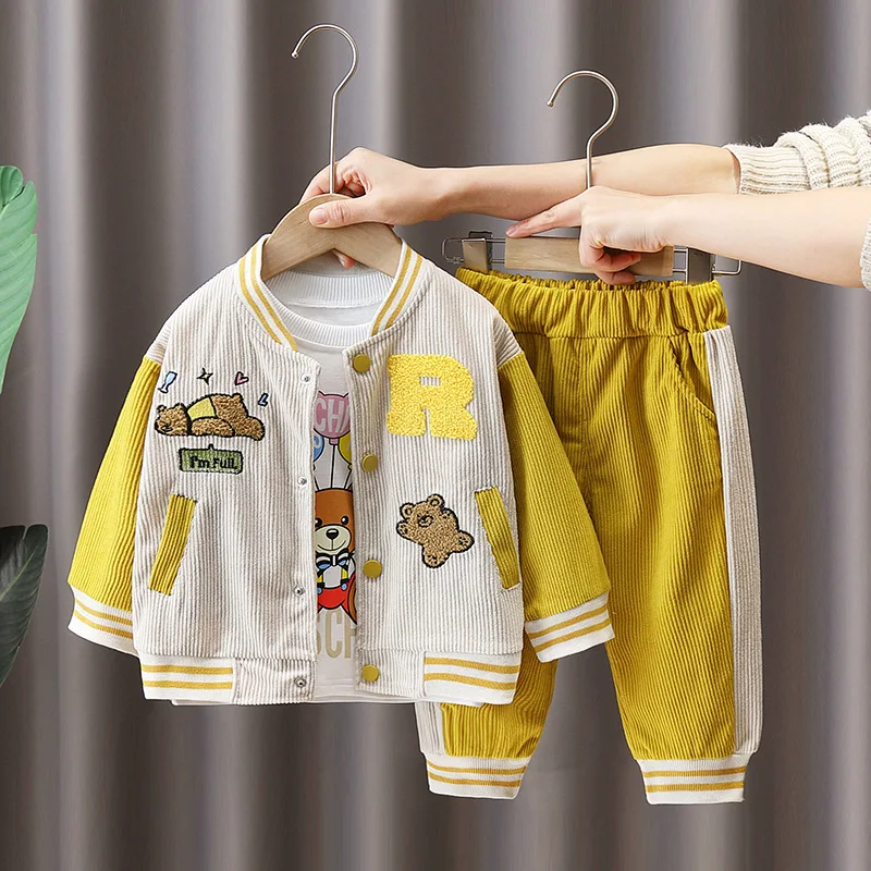 

Одежда для младенцев мальчиков хлопковая вышивка 2023 бейсбольная Одежда для мальчиков Корейская весенняя куртка с мультяшным медведем костюм штаны футболка для малышей