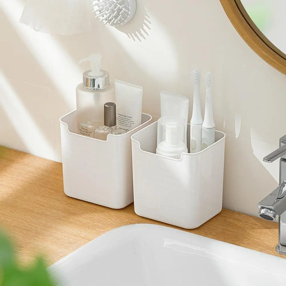 

Plastic Attractive Sturdy Anti-slid Base Storage Container Portable Storage Box Lightweight for Bedroom