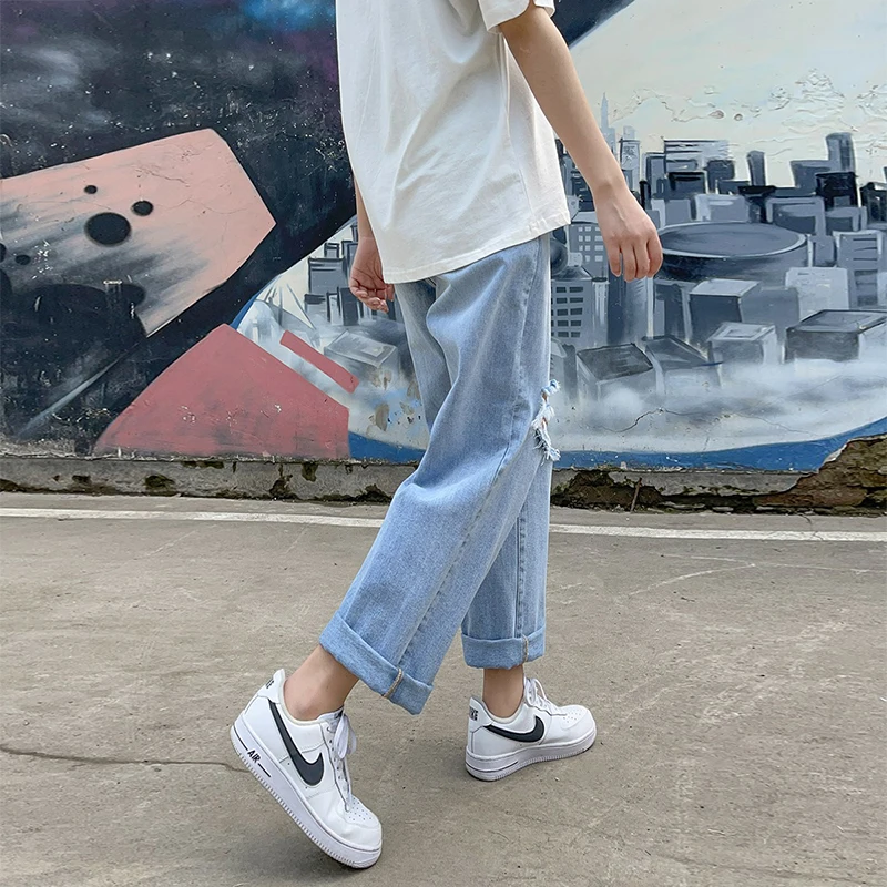 Classic Style Men's Straight Loose Fit Light Blue Jeans Spring and Summer New Korean Fashion Cropped Denim Wide Leg Pants