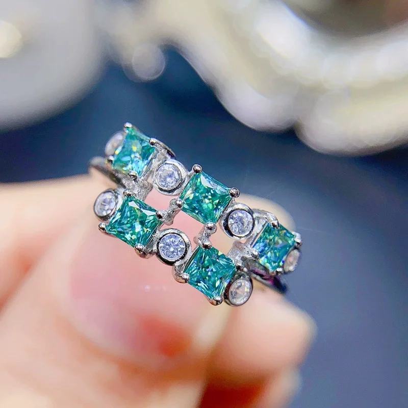 

Полное зеленое кольцо с муассанитом 925 карат для повседневного ношения 3 мм Ювелирные изделия из муассанита класса VVS кольцо из серебра пробы с золотым покрытием