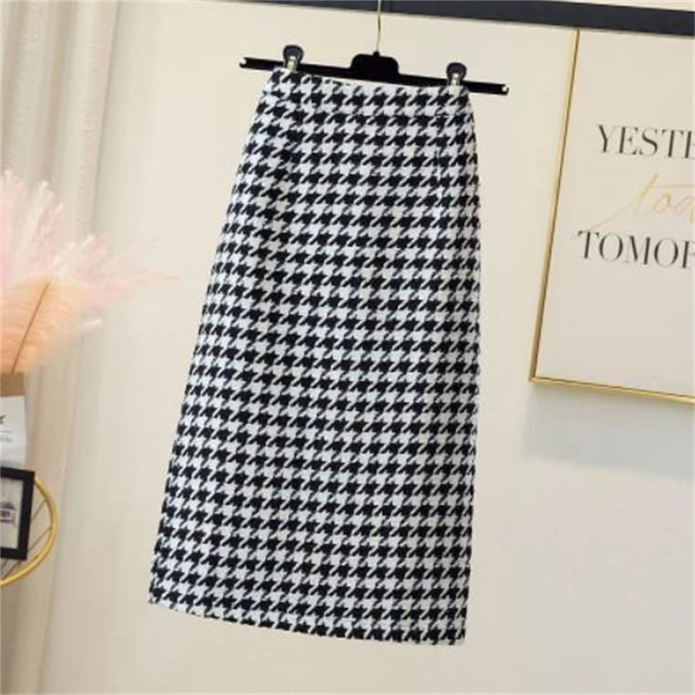 

Длинная юбка-карандаш в клетку, с высокой талией